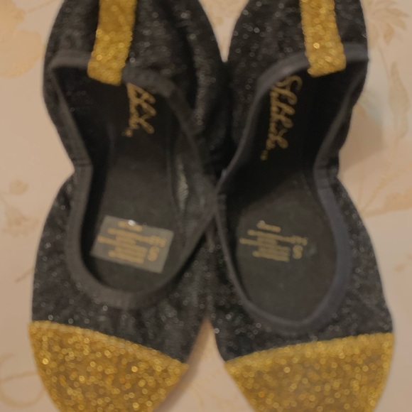 Fold Up Black and Gold Lurex Slipperss - Picture 8 of 13